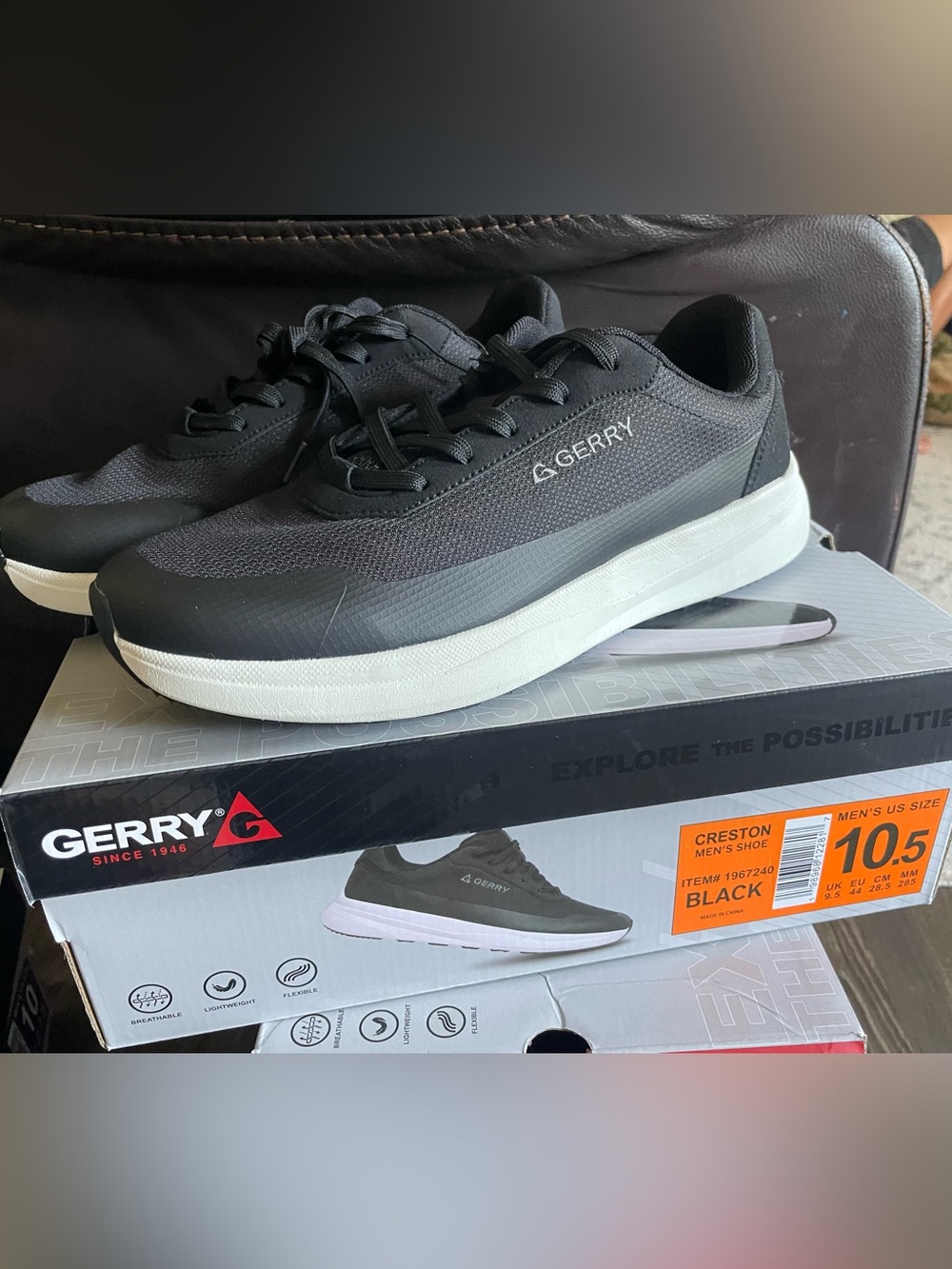 Gerry Weber Men's Athletic Trainer in Black and White